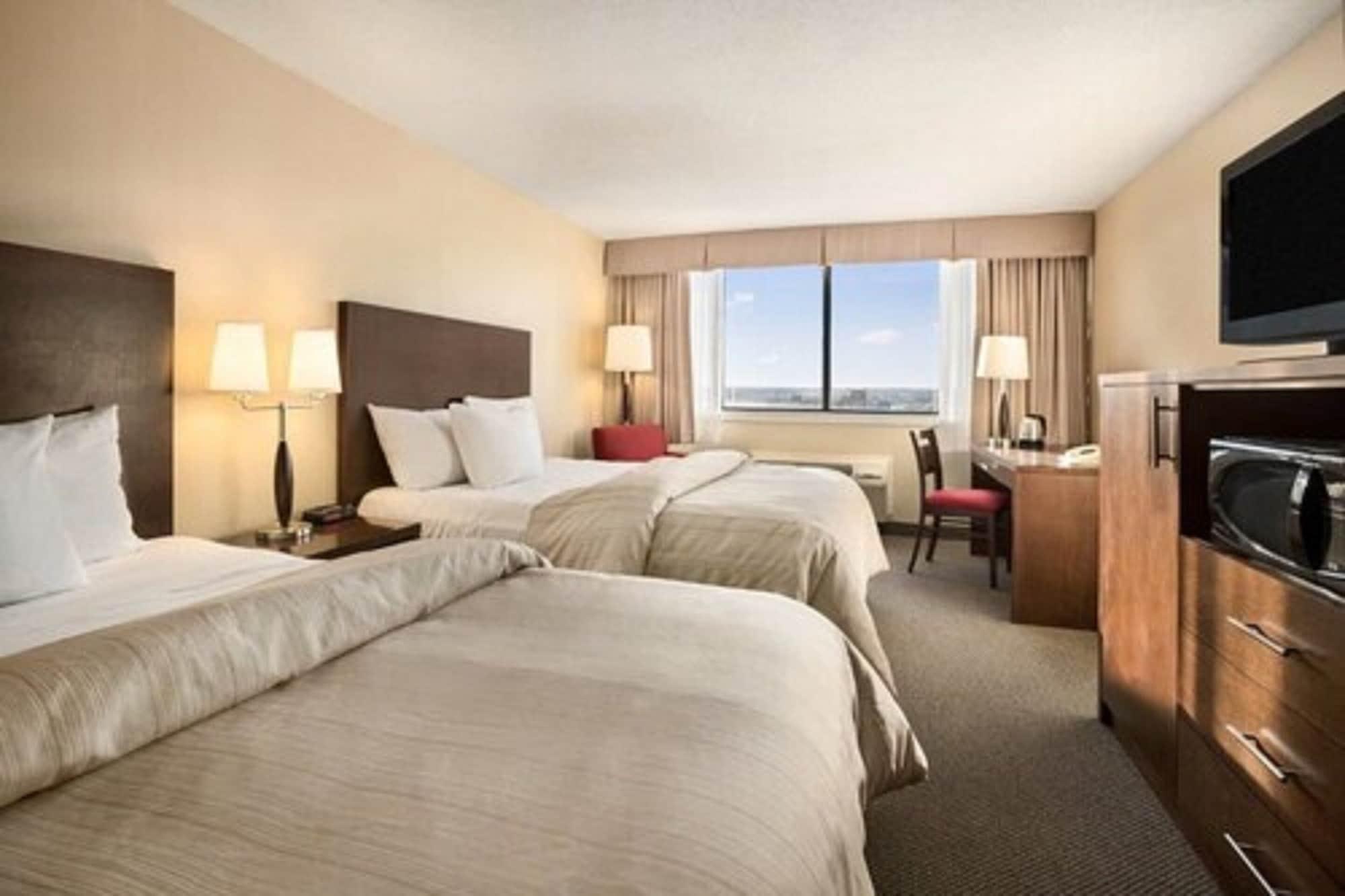 The Senator Hotel & Conference Center ทิมมินส์ ภายนอก รูปภาพ